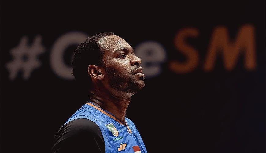 Myke Henry Dipastikan Absen Beberapa Pekan