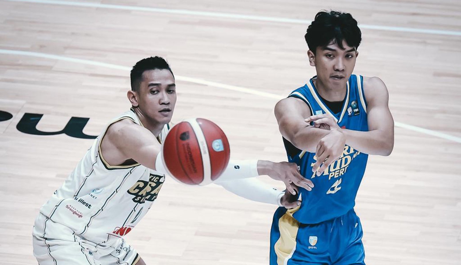 DOMINAN DI RUMAH BARU,  SATRIA MUDA TEKUK TELAK PACIFIC CAESAR 106-56